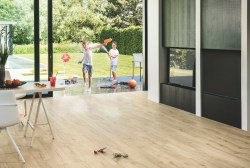 laminat_quick_step_impressive_im1847_dub_svetlyy_32_klass_8_mm1